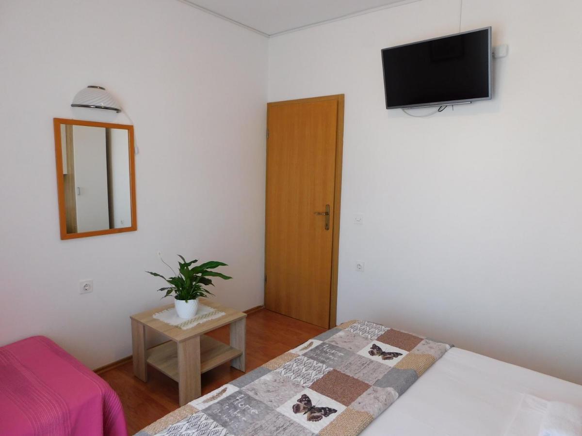 Apartmani Salus Đảo Pag Ngoại thất bức ảnh