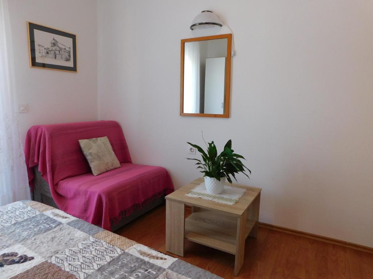 Apartmani Salus Đảo Pag Ngoại thất bức ảnh